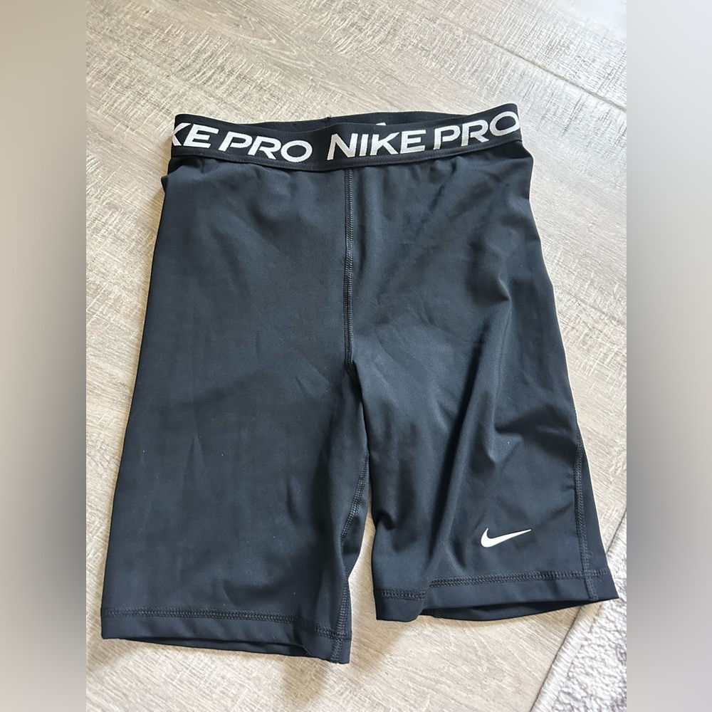 Nike Pro Women's Black Athletic Shorts